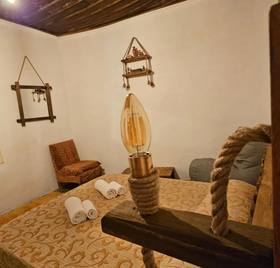 Guest House Panorama Berat Bed & Breakfast